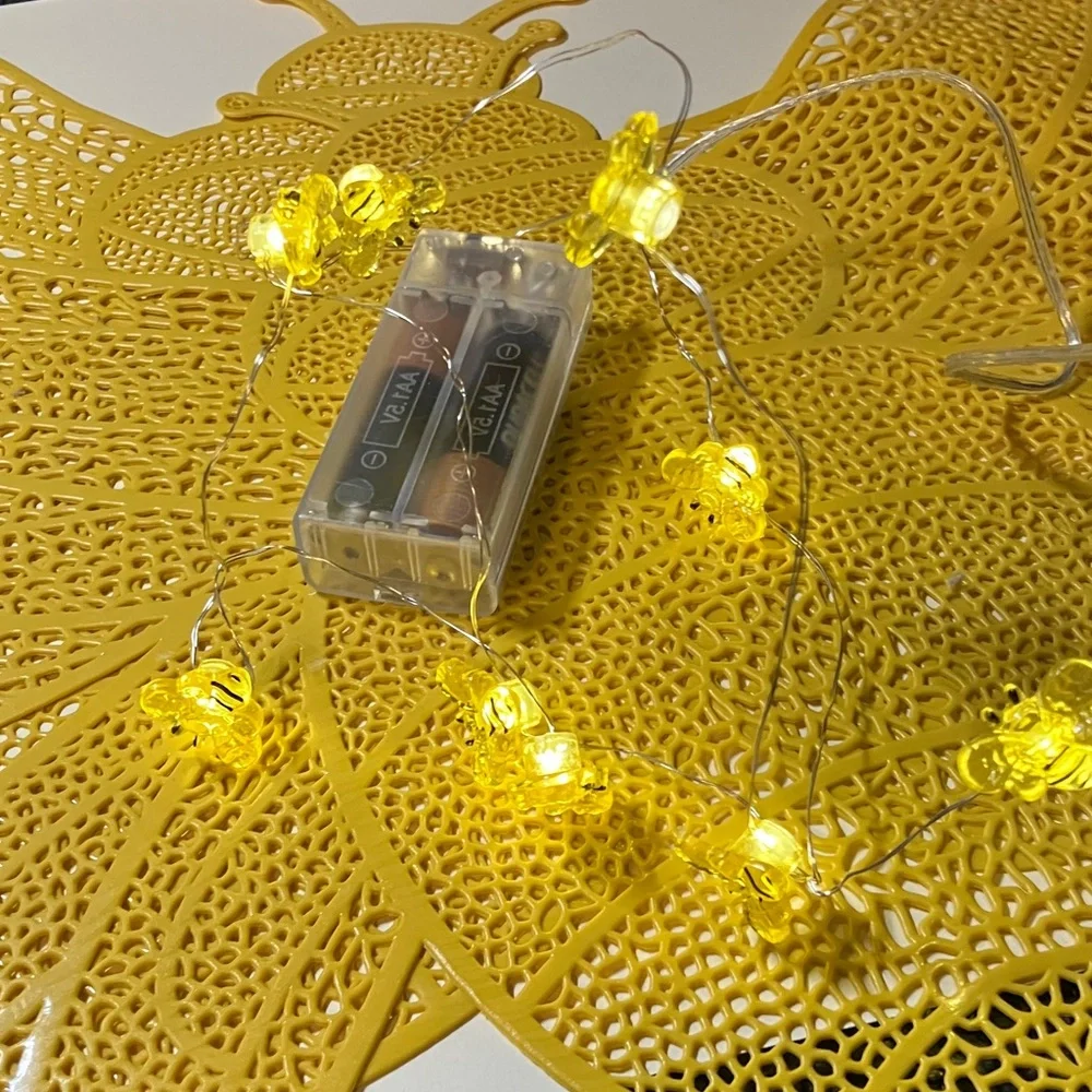 Bee decor . I used only for decor. Rae Dunn mug. Rae Dun honey pot. Other items - Picture 13 of 13